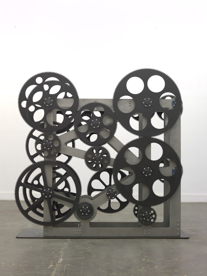 To Da Vinci (1), 2015 Stainless steel and gears 205 x 206 x 60 cm